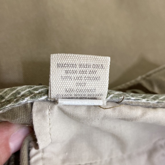 Old Navy Men’s Khaki Shorts - Picture 7 of 7